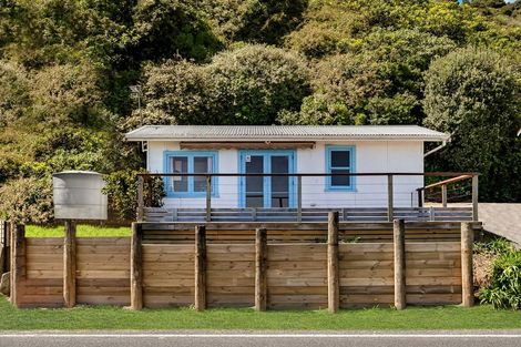 Photo of property in 814 Thames Coast Sh25 Road, Tapu, Thames, 3575