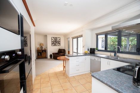 Photo of property in 1 Harris Place, Ngatea, 3503