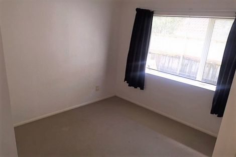 Photo of property in 125 Golfland Drive, Golflands, Auckland, 2013