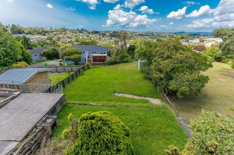 Photo of property in 9 Mcclintock Road, Massey, Auckland, 0614