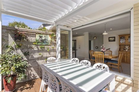 Photo of property in 2/67 Nelson Street, Howick, Auckland, 2014