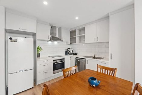 Photo of property in 29 Tuuhura Road, Pukekohe, 2120