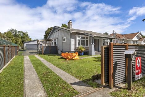 Photo of property in 10 Percy Avenue, Stratford, 4332