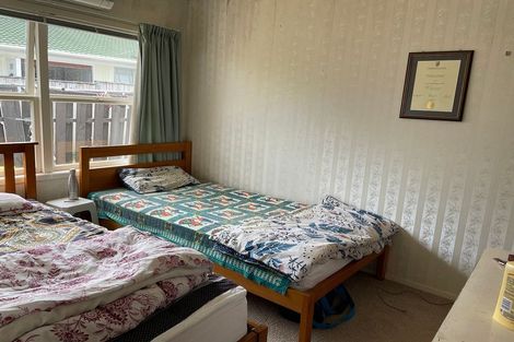 Photo of property in 2/17 Jenelin Road, Glendene, Auckland, 0602