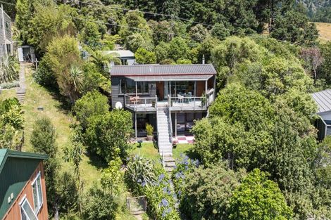 Photo of property in 593 Port Underwood Road, Whatamango Bay, Picton, 7281