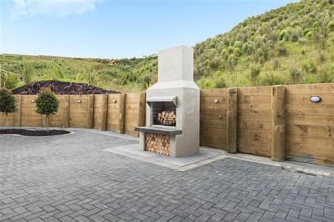 Photo of property in 39 Rochfort Crescent, Pyes Pa, Tauranga, 3112