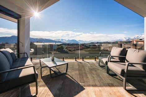 Photo of property in 17 Mistake Drive, Lake Tekapo, 7999