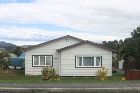 Photo of property in 31 View Road, Hikurangi, 0114