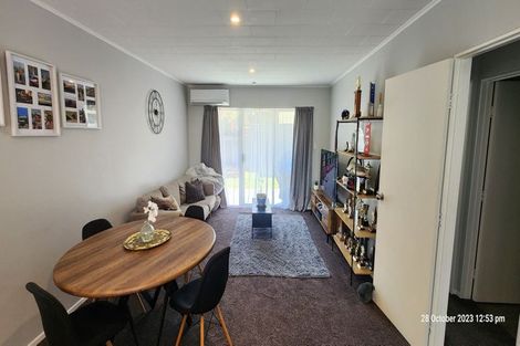 Photo of property in 2/80 Airlie Road, Plimmerton, Porirua, 5026