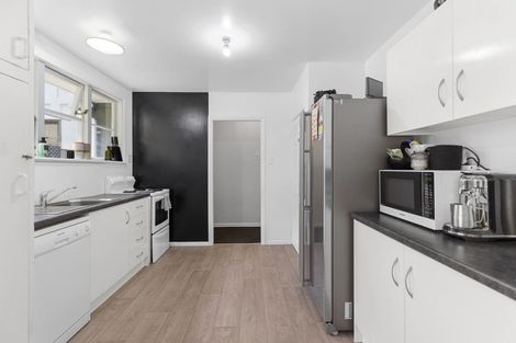 Photo of property in 14 Greer Crescent, Tawa, Wellington, 5028