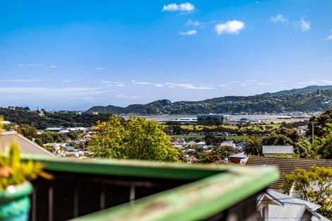 Photo of property in 2 Beacon Hill Road, Miramar, Wellington, 6022