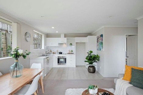 Photo of property in 29 Keri Vista Rise, Papakura, 2110