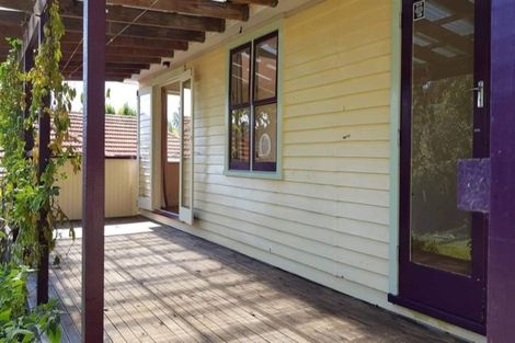 Photo of property in 727 Swanson Road, Swanson, Auckland, 0612