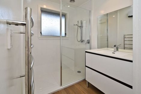 Photo of property in 2/498 Linwood Avenue, Woolston, Christchurch, 8062