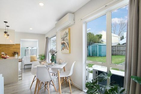 Photo of property in 8 Blumhardt Place, Avondale, Auckland, 1026