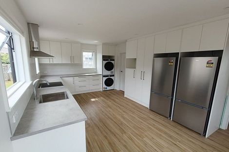 Photo of property in 8 Lyall Place, Bryndwr, Christchurch, 8053