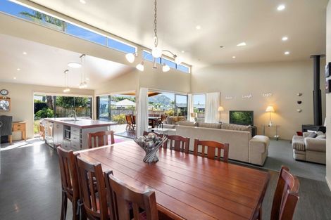 Photo of property in 10 Willow Grove, Tairua, 3508