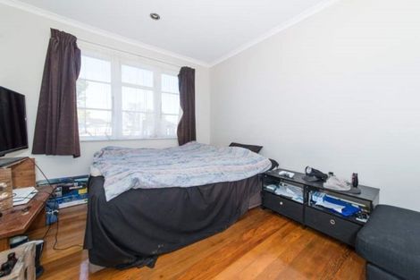Photo of property in 719 Te Atatu Road, Te Atatu Peninsula, Auckland, 0610
