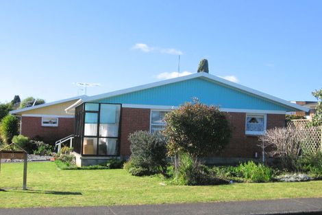 Photo of property in 2/9 Keeney Court, Papakura, 2110
