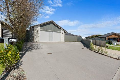 Photo of property in 69 Bert Wall Drive, Omokoroa, 3114