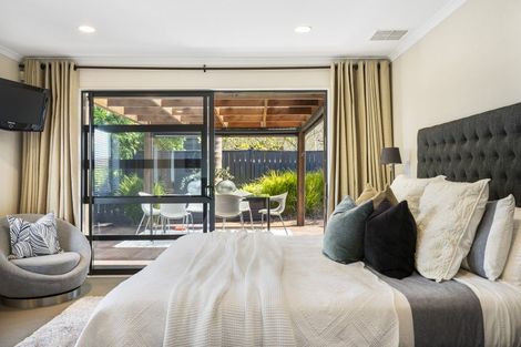 Photo of property in 105 Pine Harbour Parade, Beachlands, Auckland, 2018