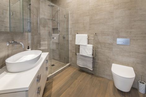 Photo of property in 242 Lake Road, Hauraki, Auckland, 0622