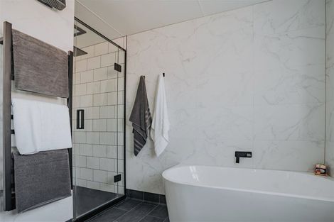 Photo of property in 99 Wilson Road, Balclutha, 9230