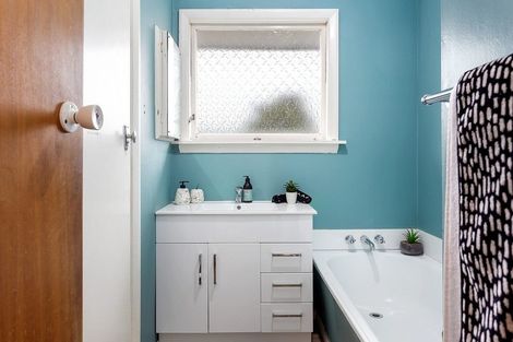 Photo of property in 633 Main North Road, Belfast, Christchurch, 8051