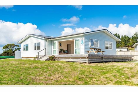 Photo of property in 25 Northcoast Place, Mangawhai Heads, Mangawhai, 0505