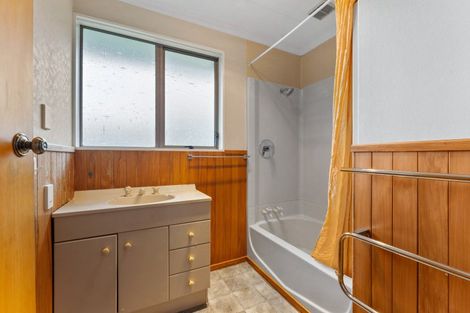 Photo of property in 10 Meadowbrook Drive, Cloverlea, Palmerston North, 4412