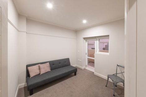 Photo of property in Fountain Court, 16/48 Oriental Parade, Oriental Bay, Wellington, 6011