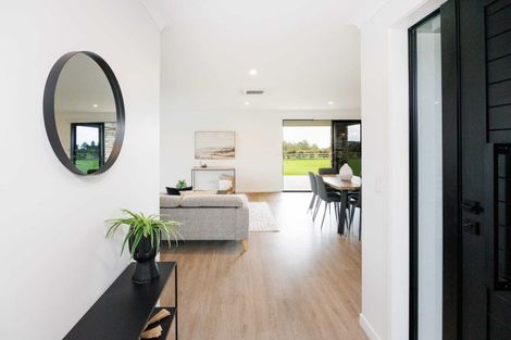 Photo of property in 132 Kingsdale Park Drive, Aokautere, Palmerston North, 4471