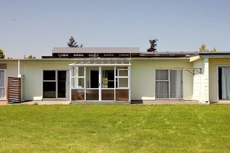 Photo of property in 15 Burnby Place, Te Anau, 9679