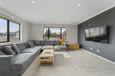 Photo of property in 14 Dingle Street, Lake Hawea, Wanaka, 9382