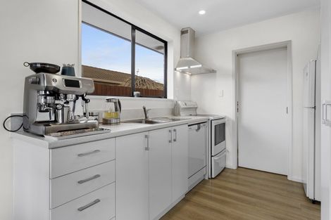 Photo of property in 1/25 La Perouse Place, Northcote, Christchurch, 8052