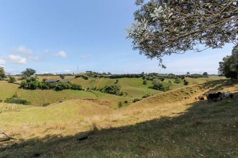 Photo of property in 7 Byron Place, Whalers Gate, New Plymouth, 4310