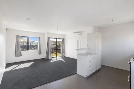 Photo of property in 1/20 Hatherley Place, Clendon Park, Auckland, 2103
