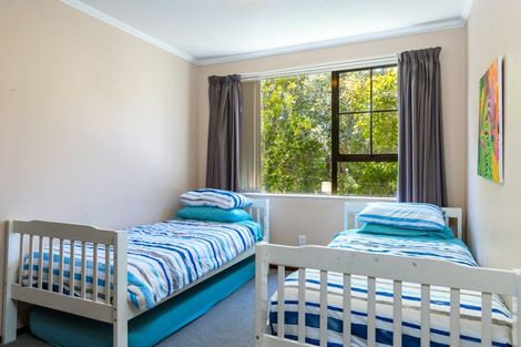 Photo of property in 168 Waikawa Road, Picton, 7220