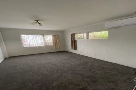 Photo of property in 52 Cramond Drive, Mangere East, Auckland, 2024