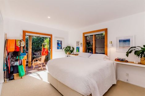 Photo of property in 48 Margaret Road, Raumati Beach, Paraparaumu, 5032