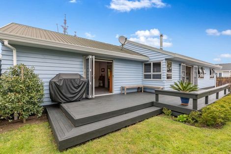 Photo of property in 2/17 Alma Crescent, Papakura, 2110