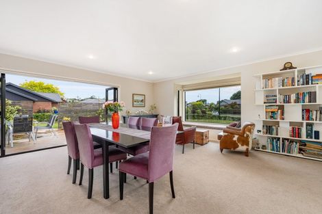 Photo of property in 10 Lancewood Avenue, Feilding, 4702