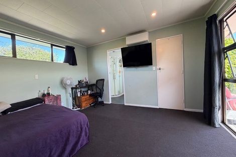 Photo of property in 25a Jeffares Place, Taradale, Napier, 4112