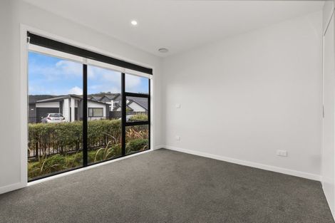 Photo of property in 10 Pihoihoi Place, Kenepuru, Porirua, 5022