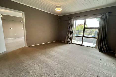 Photo of property in 1236 Great South Road, Runciman, Drury, 2578