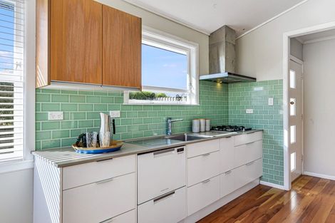 Photo of property in 49 English Street, St Andrews, Hamilton, 3200