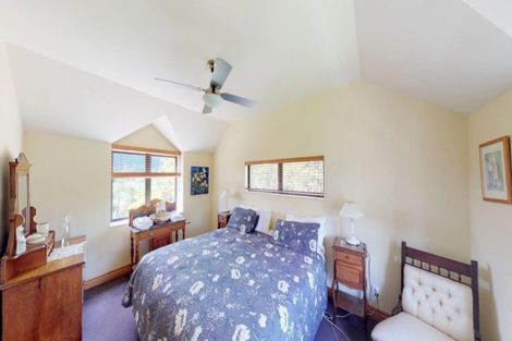 Photo of property in 312 Heatherlea Road East, Levin, 5571