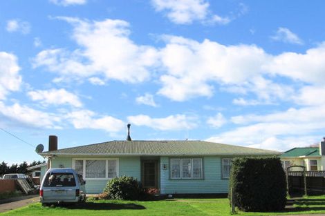 Photo of property in 108 Mako Mako Road, Levin, 5510