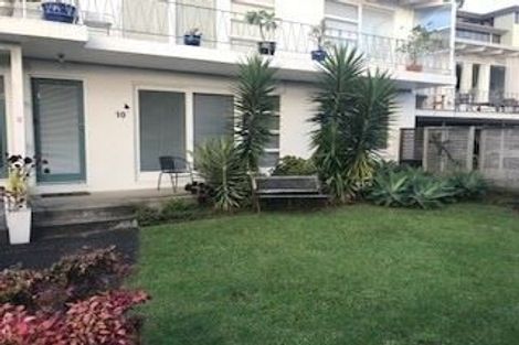 Photo of property in 10/10 Blomfield Spa, Takapuna, Auckland, 0622