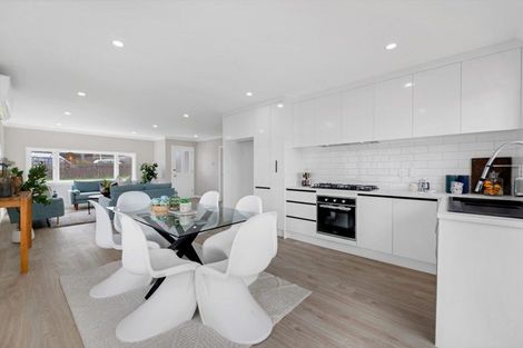 Photo of property in 5 Lane Road, Weymouth, Auckland, 2103